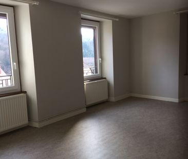 Location Appartement 4 pièces 86m² VESCEMONT 90200 - Photo 4