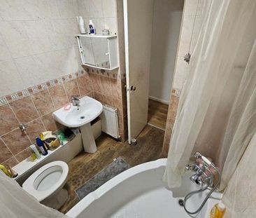 Room in a Shared House, Bruce Road, E3 - Photo 4