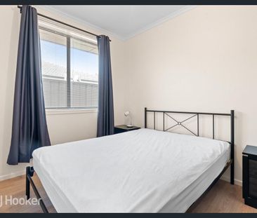 Furnished, Semi-Furnished or Unfurnished - the choice is yours!!! - Photo 5