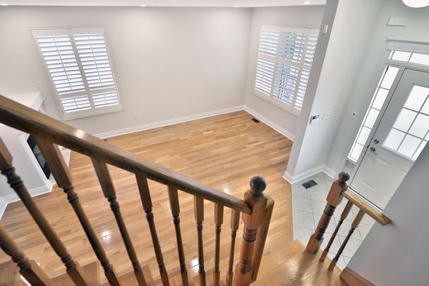 For Lease - 2565 Falkland Crescent, Oakville, Ontario - Photo 1