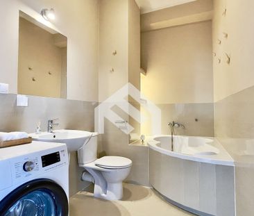 Warszawa, Ursynów, Ursynów Kabaty, Wąwozowa - Photo 2