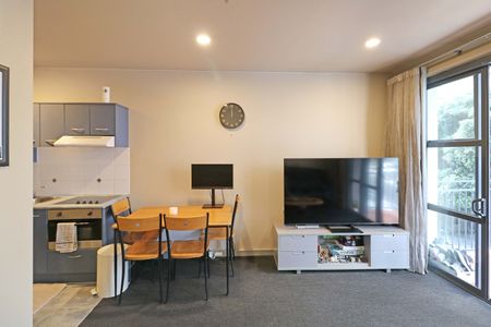 The Atrium Apartments - Photo 3