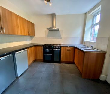 8 bedroom house share to rent - Photo 2