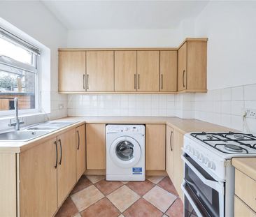 Chesthunte Road, N17, London - Photo 1