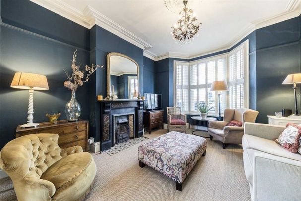 Elliscombe Road, Charlton, SE7 - Photo 1