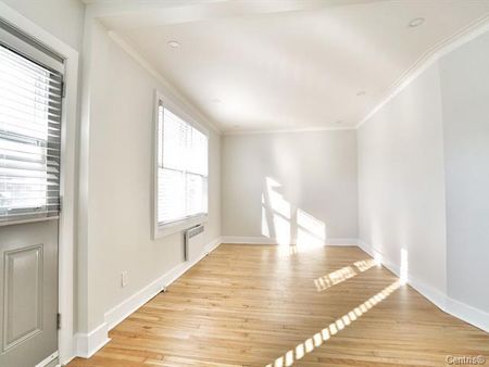 Unit None: Entire unit - Photo 3