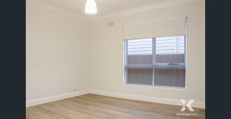 A Kingsville Hidden Gem Offering City-Fringe Convenience - Photo 2