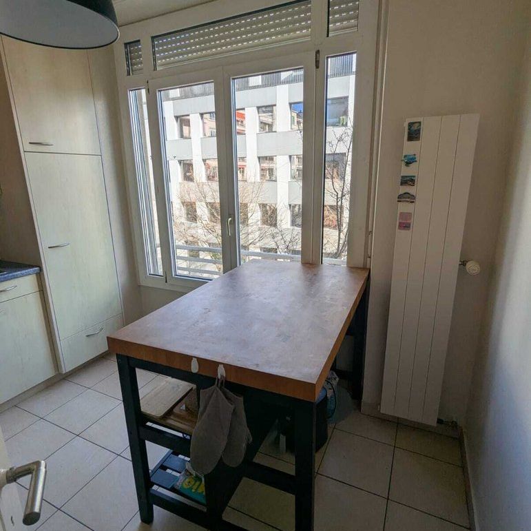 À louer – Agréable appartement de 2 pièces situé au 3ème étage - Photo 1