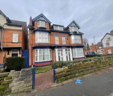 1 bedroom in a house share to rent - Photo 3