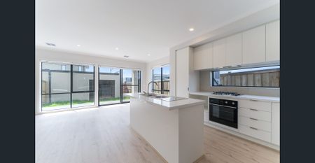 **RECEIVE ONE MONTH FREE RENT, ASK US HOW! Brand New 4-Bedroom Townhome for Lease – Deanside - Photo 3