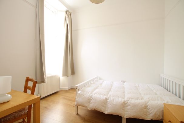 Loudon Terrace, Dowanhill, Glasgow - Photo 1