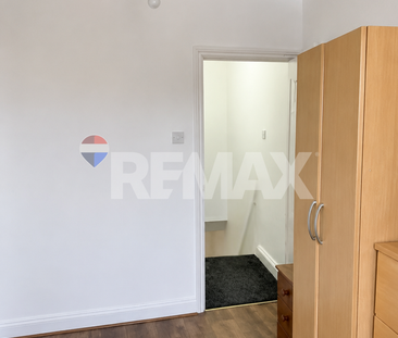 2 bedroom maisonette to rent - Photo 2