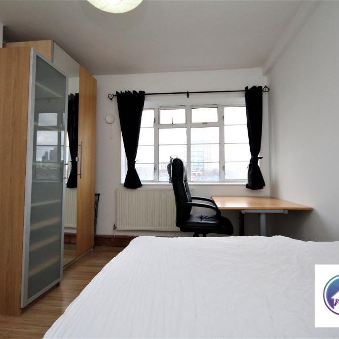 3 Bedroom Flat To Rent - Photo 1