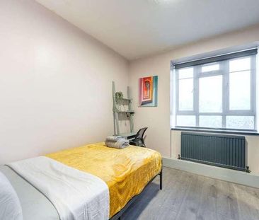 White City Estate, White City, W12 - Photo 6