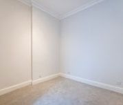 3 bedroom flat to rent - Photo 4