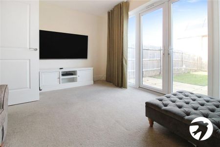 4 bedroom terraced house to rent - Photo 2