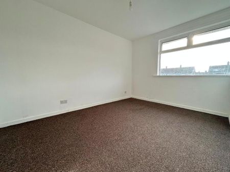 5 Canberra Gardens, Newtownards, BT23 4RN - Photo 4