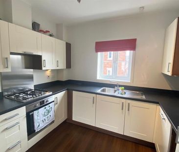 2 bedroom coach house to rent - Photo 5