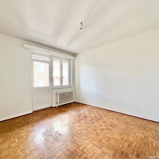 Appartement te huur - Photo 1