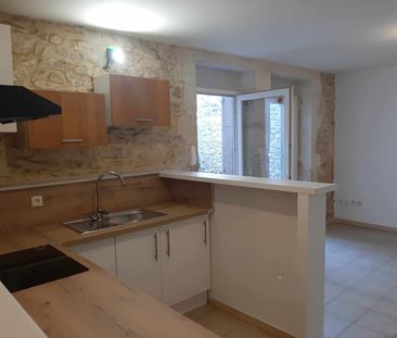 Location - Appartement T3 de 47 m² avec cour privative - Photo 4