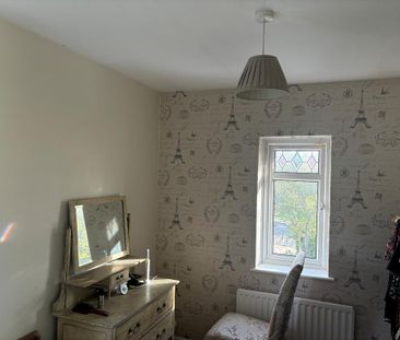 3 bedroom semi-detached house to rent - Photo 5