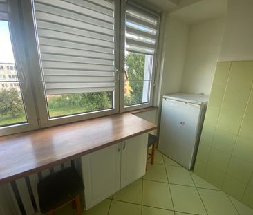 Mieszkanie o pow. 57.83m2, balkon, III piętro, umeblowane, ul. Zgodna - Photo 2