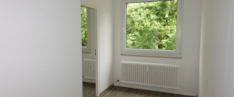 Sofort verfügbar: modernisierte 2-Zimmer-Wohnung sucht Mieter - Photo 1