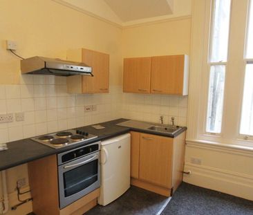Studio Flat, The Drive, Hove - Photo 1