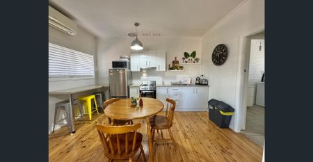 CENTURY 21 CENTRAL WEST - 02 6852 3793 - Photo 5