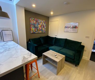 5 bedroom terraced house to rent - Photo 2