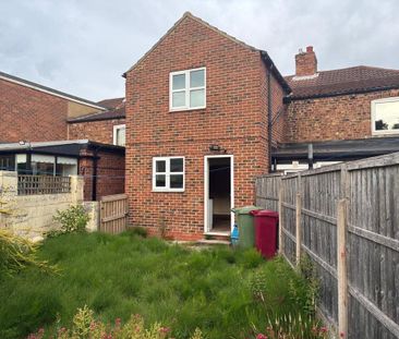 2 bedroom terraced house to rent - Photo 2