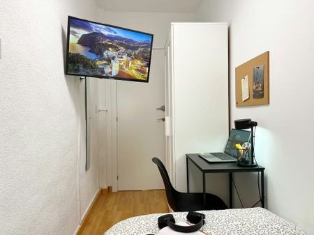 Calle de Elfo, Madrid, Community of Madrid 28027 - Foto 4