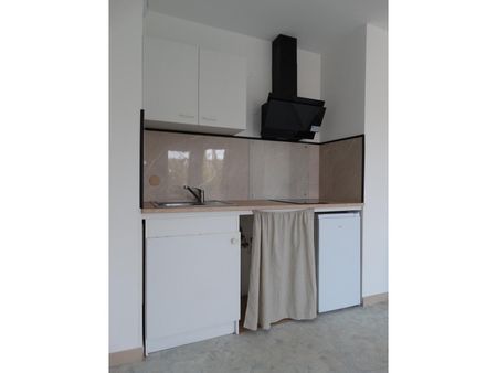 T2 à louer à NEUVILLE EN FERRAIN - Réf. 1199 - Photo 4