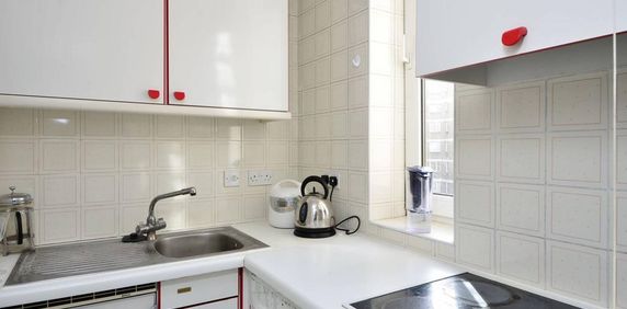 Studio to rent - Photo 2