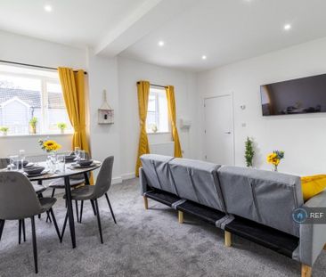 2 bedroom semi-detached house to rent - Photo 3