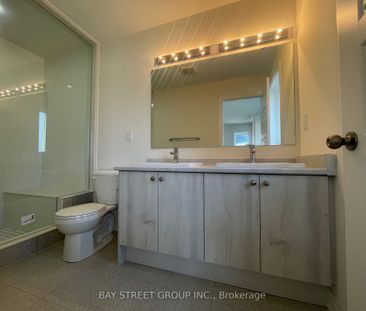 For Lease - 160 William Booth Avenue, Newmarket, Ontario - Photo 3