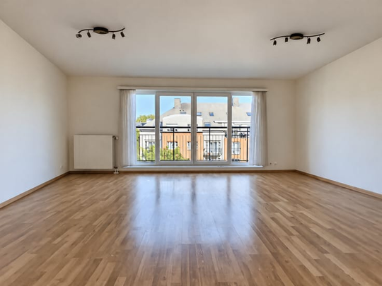 Appartement te huur - Photo 1