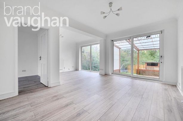 3 bedroom bungalow to rent - Photo 1