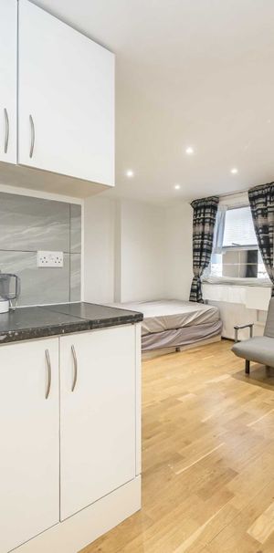 Queensway, Notting Hill, W2, London - Photo 1