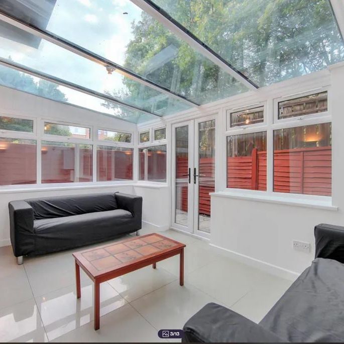 5 bedroom terraced house to rent - Photo 1