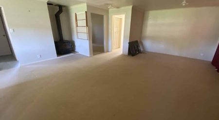 THREE BEDROOMS - SHANNON - Photo 2