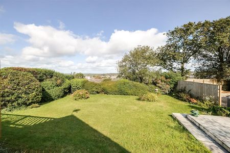 Powisland Drive, Derriford, Plymouth, PL6 6AB - Photo 3