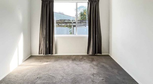 WEST END - 3 BEDROOM - Photo 1