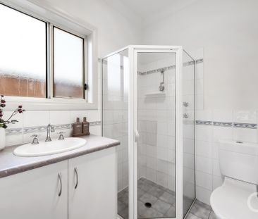 Open the Door to Effortless Living in Mile End - Photo 3