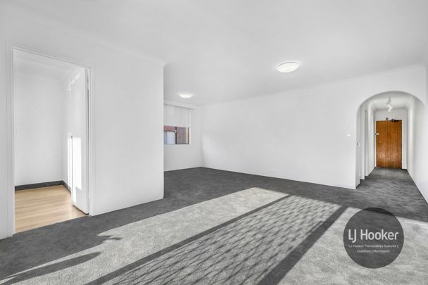 View Saturday at 1.35pm - 1.55pm - Photo 1