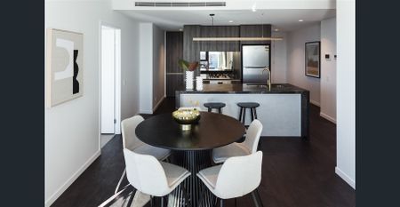 Fabulous 2 bed + study apt + up to 8wks RENT FREE * - book your inspection today! - Photo 4