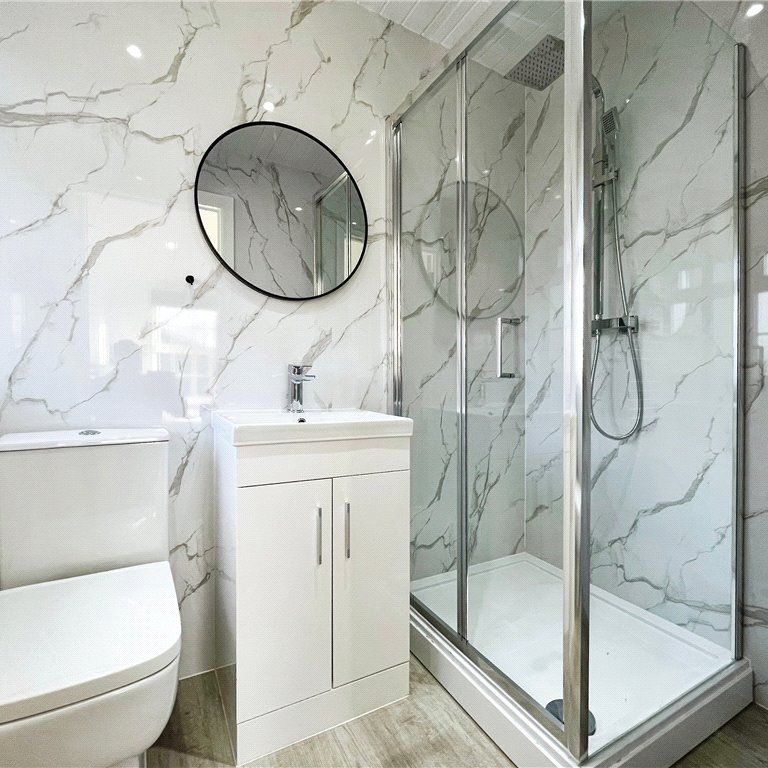 Kestrel Avenue, Staines-upon-Thames, Surrey, TW18 4RU - Photo 1