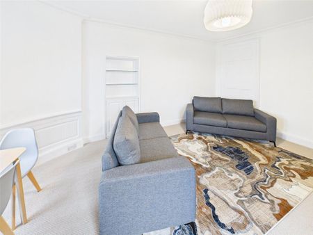 4 bedroom apartment to rent - Photo 2