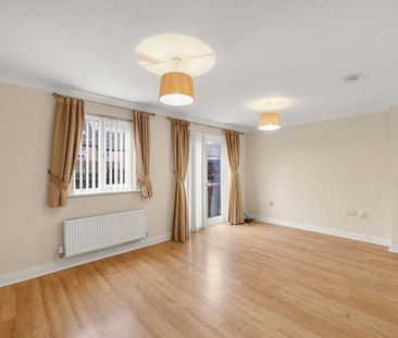 4 bedroom semi-detached house to rent - Photo 1