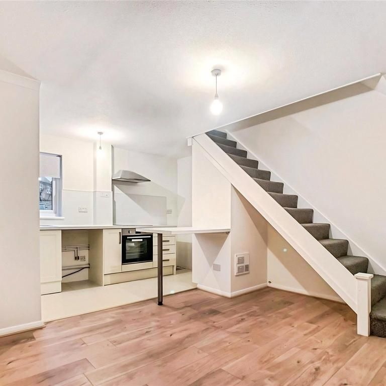 1 bedroom end of terrace house to rent - Photo 1